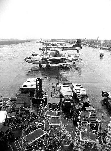 Heathrow Airport. London, Heathrow, Apron, 1960