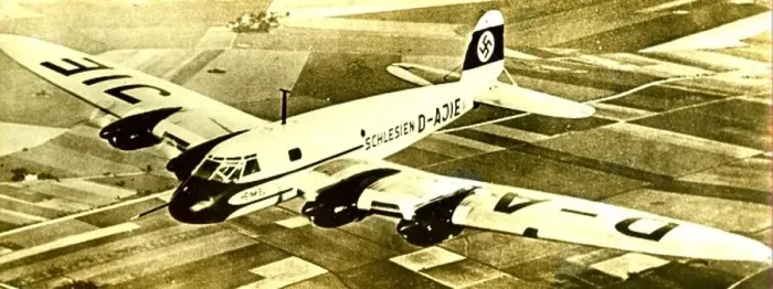 : Heinkel four engine aircraft in Flight with Nazi Swastika insignia : Heinkel four engine aircraft in Flight with Nazi Swastika insignia