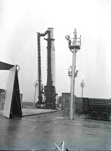 hor was the first operational ballistic missile in the arsenal of the United States. Thor was 65 feet (20 m) in height and 8 feet (2.4 m) in diameter. Named after the Norse god of Thunder, it was deployed in the UK between 1959 and September 1963 as