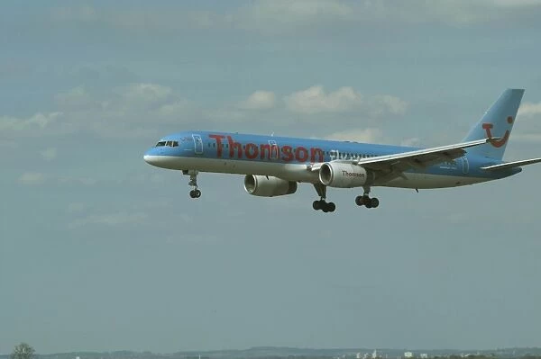 iml-521. Thomas Cook B757 G-BYAP on finals into EMA