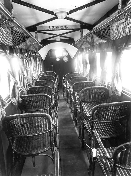 Interior: HP W10. HPW10 1926