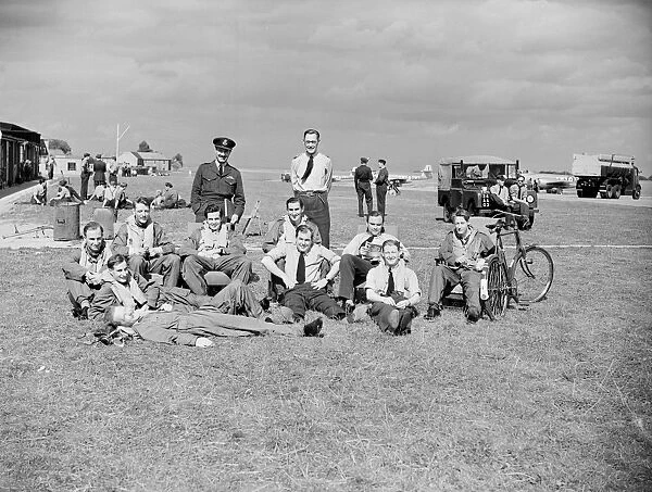 Military Crew. 615 Sqn crew Biggin Hill 1952