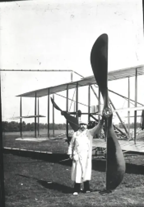 : Samuel Franklin Cowdery (later known as Samuel Franklin Cody) (6 March 1867 - 7 August 1913) was an early pioneer of manned flight, most famous for his work on the large kites known as Cody War-Kites that were used in World War I as a smaller alterna : Samuel Franklin Cowdery (later known as Samuel Franklin Cody) (6 March 1867 - 7 August 1913) was an early pioneer of manned flight, most famous for his work on the large kites known as Cody War-Kites that were used in World War I as a smaller alterna