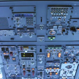 737-600 overhead panel