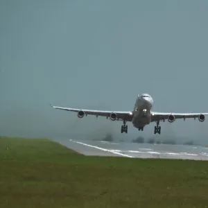 Airbus A340-300 Virgin