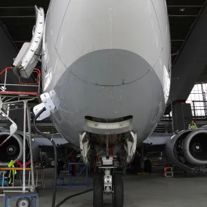 Airline aircraft servicing maintenance hanger Boeing 737