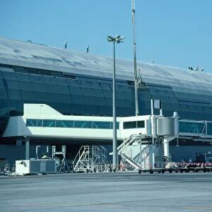 Airports: Dubai