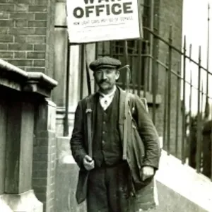 August 1914 Street advert carried by a man in a london Street appealing for cars for the War effort August 1914 Street advert carried by a man in a london Street appealing for cars for the War effort