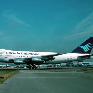 Boeing 747-200 Garuda Indonesia PK-GSFGatwick 1995 (c) Shaw