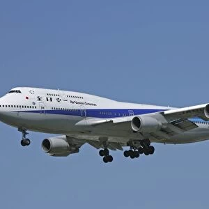 Boeing 747-400 ANA
