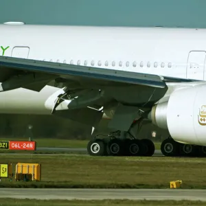 Boeing 777-300ER Emirates close up