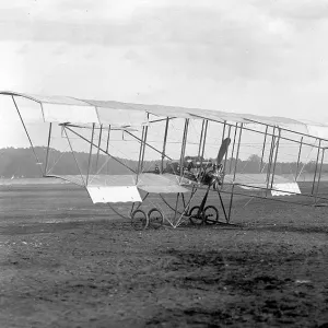 Bristol Boxkite is an improved version of a Henry Farman biplane