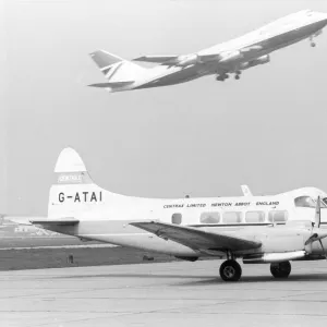 Dove 8 of Cenrax at LHR 1974