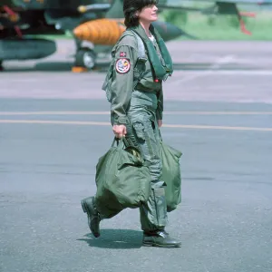 Female F16 Pilot