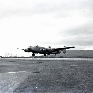 hakleton 2 RAF taking off, 1958