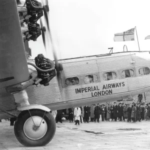 Handley Page HP42 Imperial Airways Hengist 1934 at Croydon Airport