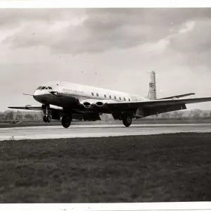 Historical Poster Print Collection: De Havilland Comet