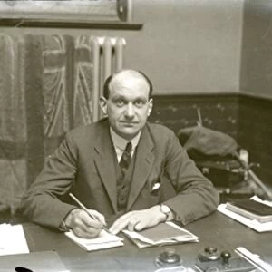 ir Frederick Handley Page, CBE, FRAeS, (November 15, 1885 - April 21, 1962) was an English industrialist who was a pioneer in the design and manufacture of aircraft. His company Handley Page Limited produced a series of military aircraft, including t