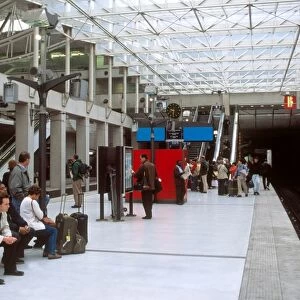 Paris Metro Airport Station