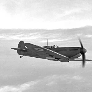 Supermarine Spitfire Mk 1 K5054 (c) Flight