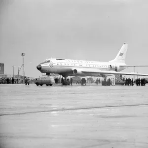 Tupolev Tu-104 Aeroflot CCCP-N5400 Heathrow 1956 (c) Flight