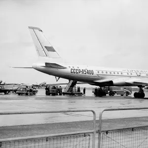 Tupolev Tu-104 Aeroflot CCCP-N5400 Heathrow March 1956 (c) Flight