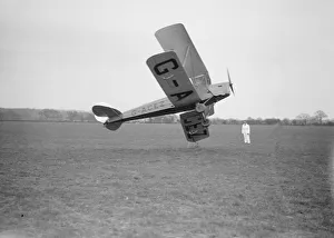 <b class=qtipBold><figcaption>aircraft</figcaption></b><br>Dh Tiger Moth G-ACEZ Reading Cobham Flying Circus (c) Flight<br><em>© Flight Global 2009 - All Rights Reserved</em> aircraft