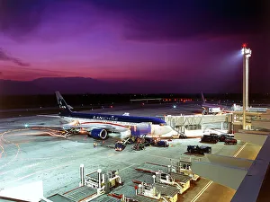 Airport: Santiago