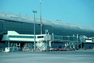 Airports: Dubai