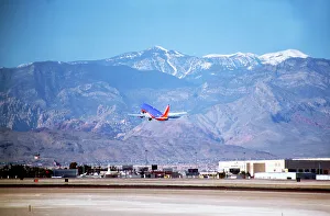 Boeing 737-300 taking-off