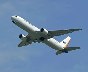 Boeing 767-300 Air Pacific