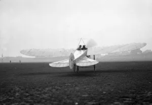 <b class=qtipBold><figcaption>Bournemouth Meeting, July 1910</figcaption></b><br><em>© Flight Global 2009 - All Rights Reserved</em> Bournemouth Meeting, July 1910