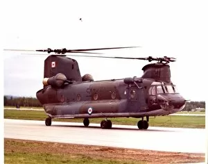 Flight Gallery: CH 147 Chinook Helicoper (Canadian)