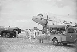 <b class=qtipBold><figcaption>Changi Airfield, Singapore</figcaption></b><br>Changi airfireld Singapore 1950 (c) Flight The Flight Collection 020 8652 8888<br><em>© Flight Global 2009 - All Rights Reserved</em> Changi Airfield, Singapore