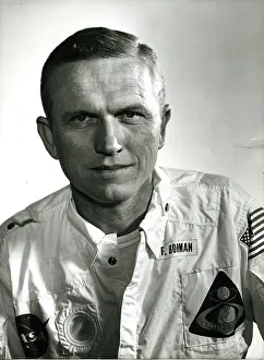 <b class=qtipBold><figcaption>Colonel Frank Borman</figcaption></b><br>Frank Borman was the Commander of the Historic Apollo Eight space mission of December 1968 which orbited the moon and prepared the way for the scheduled lunar landing in late 1969.<br><em>© Flightglobal 2012</em> Colonel Frank Borman