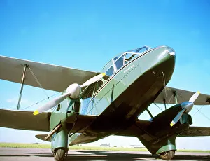 <b class=qtipBold><figcaption>DH89 Dragon Rapide</figcaption></b><br>loasby dh89 dragon rapide<br><em>© Flight Global 2009 - All Rights Reserved</em> DH89 Dragon Rapide