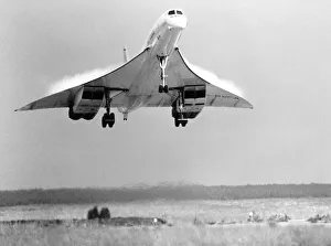 Flight Collection: Flight, 0141002040-corridor