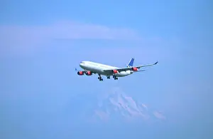 g jones scandiancian airbus a340 313x over mount rainier washington