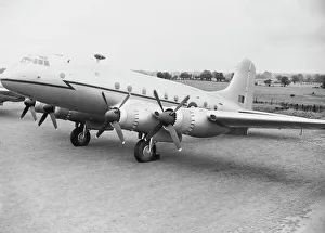 <b class=qtipBold><figcaption>Handley Page Hastings</figcaption></b><br>Handley Page, HP, Hastings, RAF, Radlett, 1948, 1940s, UK, Historical, Military, Ground, 3/4, Front, Transport<br><em>© Flight Global 2009 - All Rights Reserved</em> Handley Page Hastings