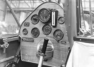 Images Dated 12th December 2005: De Havilland Leopard Moth: Cockpit