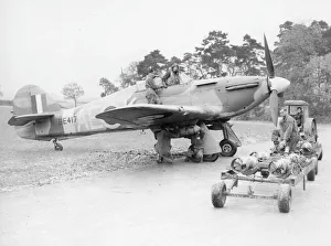 <b class=qtipBold><figcaption>Hawker Hurricane</figcaption></b><br><br><em>© Flight Global 2009 - All Rights Reserved</em> Hawker Hurricane