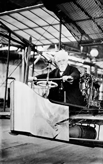 <b class=qtipBold><figcaption>Hiram Maxim</figcaption></b><br>Hiram Maxim (c) Flight<br><em>© Flight Global 2009 - All Rights Reserved</em> Hiram Maxim