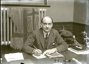 ir Frederick Handley Page, CBE, FRAeS, (November 15, 1885 - April 21, 1962) was an English industrialist who was a pioneer in the design and manufacture of aircraft. His company Handley Page Limited produced a series of military aircraft, including t