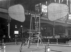 <b class=qtipBold><figcaption>The de la Hault Orthopter</figcaption></b><br>The de la Hault Orthopter displayed at the 1909 Olympia Aero Show (published 27th March 1909).<br><em>© Flight Global 2009 - All Rights Reserved</em> The de la Hault Orthopter