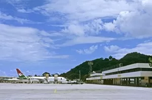 Images Dated 13th February 2006: Mahe Airport, Seychelles