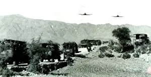 Naval and RAF pilots in converstaion, British Army and RAF in India prior to Partition