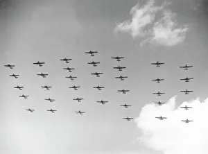 <b class=qtipBold><figcaption>North American Harvard</figcaption></b><br>North American, Harvard, Formation, CFS, Central, Flying, School, RAF, UK, Farnborough, 1950, 1950s, G-A, Below, Historical, Military<br><em>© Flight Global 2009 - All Rights Reserved</em> North American Harvard
