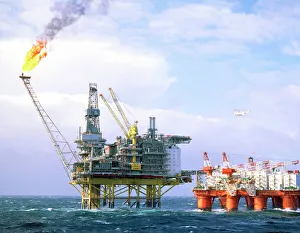 Editor's Picks: Oil Rig