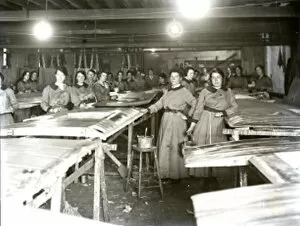 Flight Gallery: omen workers at an aircraft factory, circa 1910-14