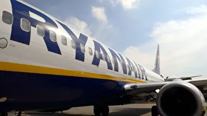 Modern Aircraft Prints: Ryanair B737-800 Jerez Airport LOGO view